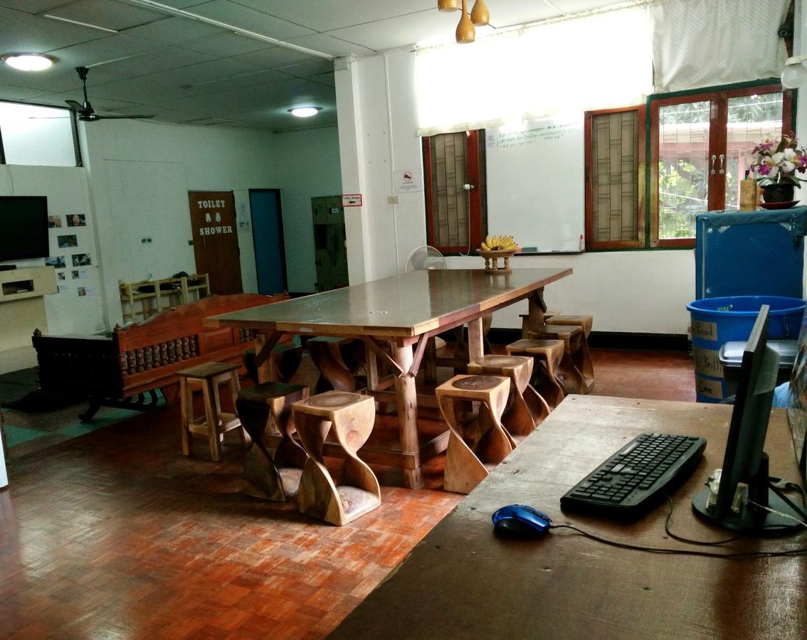 Spicythai Backpackers Chiang Mai Bagian luar foto